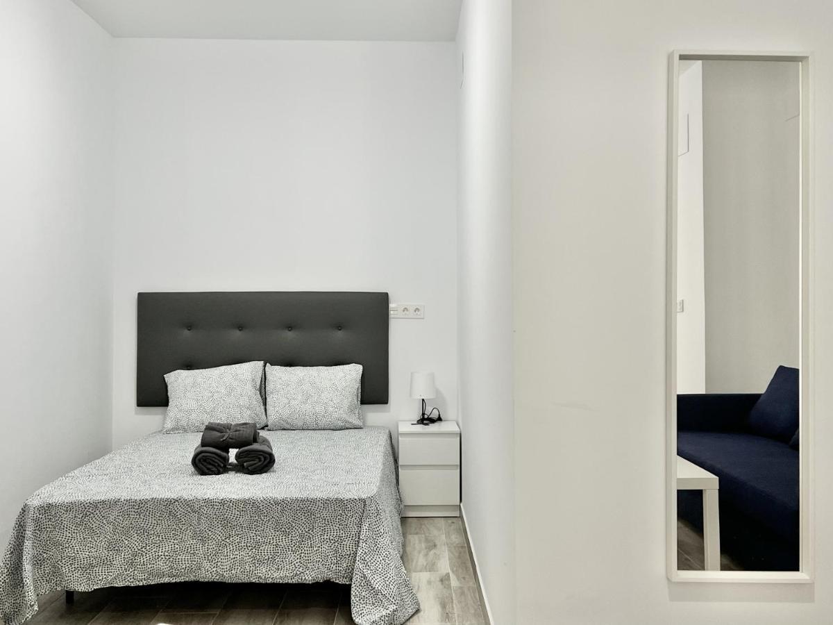 Los Tilos Suites-Vialia Малага Экстерьер фото
